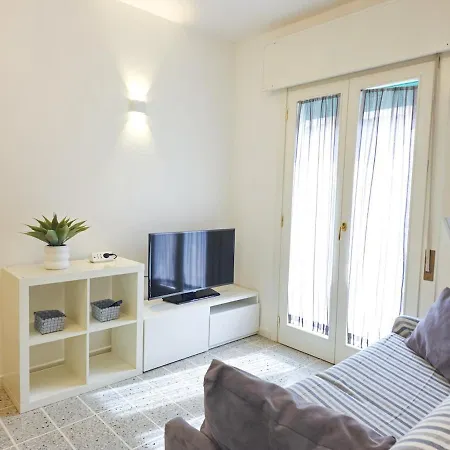 Apartment Bilocale Augustus Piazza Mazzini