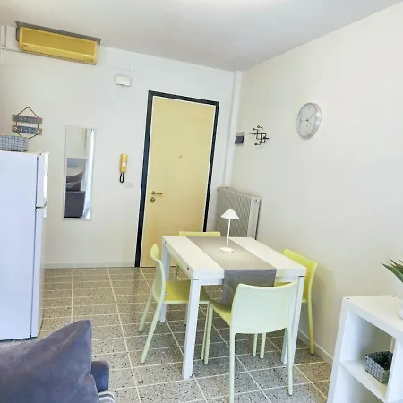 Appartamento Bilocale Augustus Piazza Mazzini *